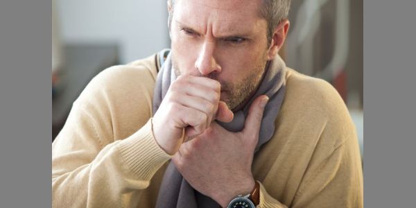 кашлица и треска и пневмония симптоми на коронавирус
